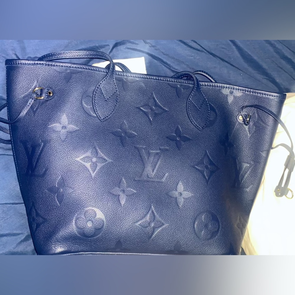 Louis Vuitton Neverful. MM